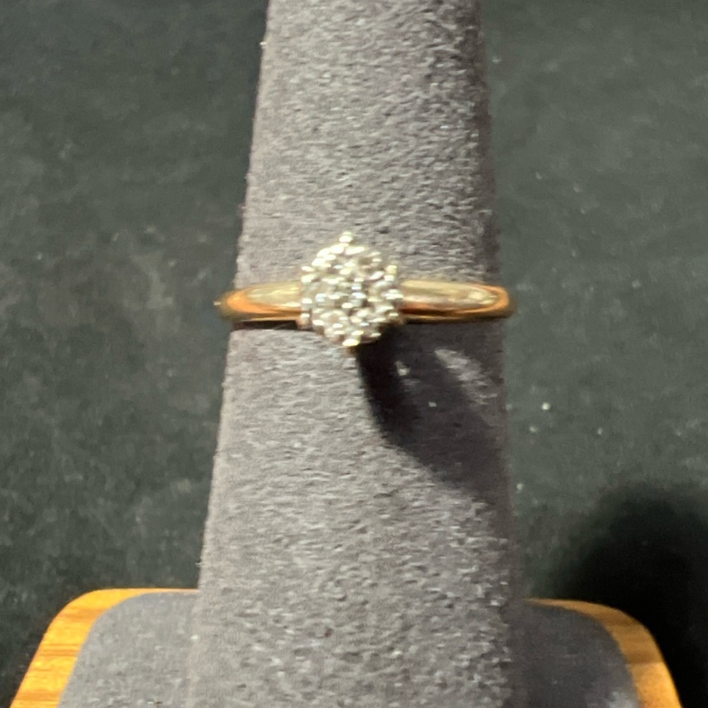 14k Yellow Gold Diamond Cluster Engagement Ring Size 6